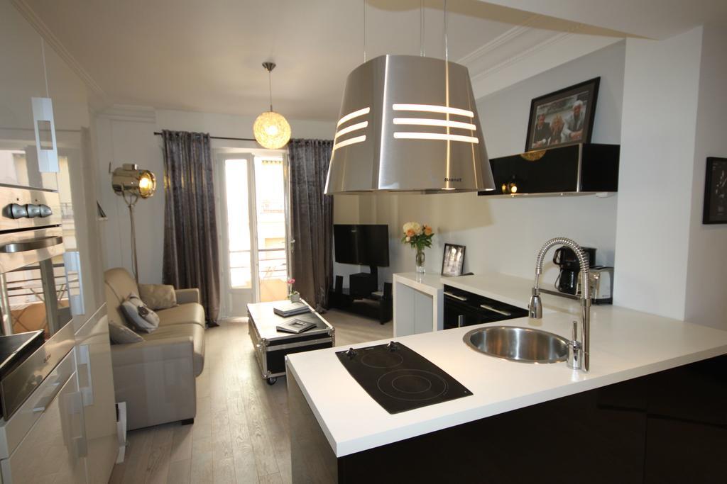 Apartment From Hollywood To Bollywood 2 Bedrooms 2 Bathrooms - 1 Min From Croisette&beach, 12 Min From The Palais