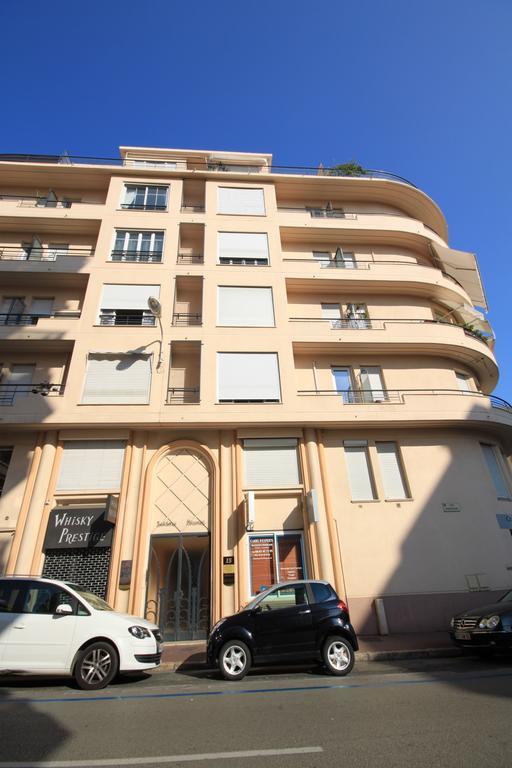 From Hollywood To Bollywood 2 Bedrooms 2 Bathrooms - 1 Min From Croisette&beach, 12 Min From The Palais Apartment