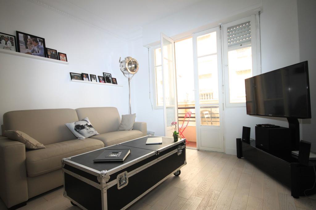 From Hollywood To Bollywood 2 Bedrooms 2 Bathrooms - 1 Min From Croisette&beach, 12 Min From The Palais Apartment *