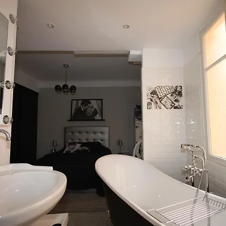 From Hollywood To Bollywood 2 Bedrooms 2 Bathrooms - 1 Min From Croisette&Beach, 12 Min From The Palais Cannes Extérieur photo