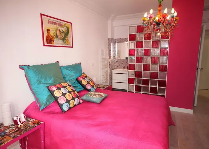 From Hollywood To Bollywood 2 Bedrooms 2 Bathrooms - 1 Min From Croisette&Beach, 12 Min From The Palais