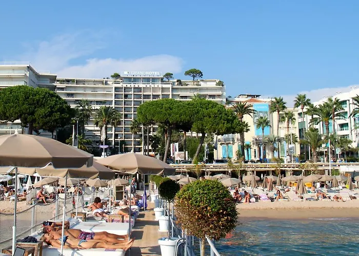 From Hollywood To Bollywood 2 Bedrooms 2 Bathrooms - 1 Min From Croisette&Beach, 12 Min From The Palais